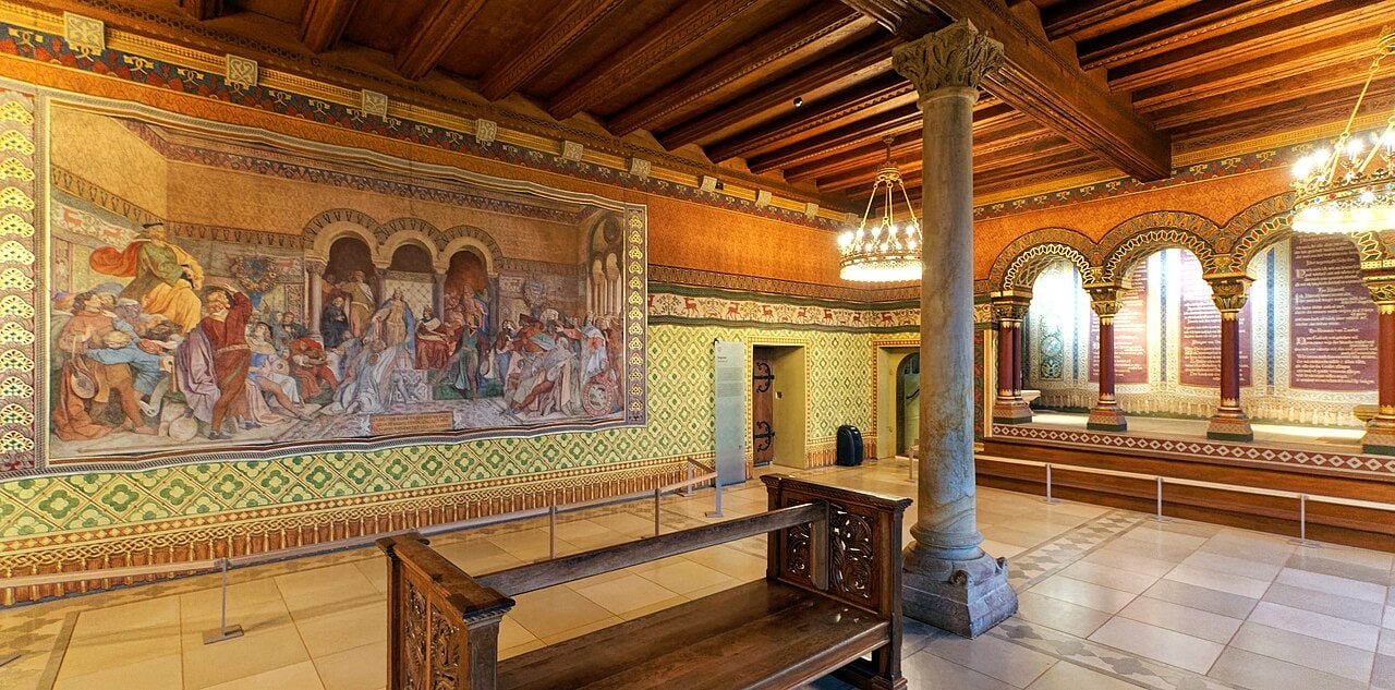 Wartburg Castle 5 1280px Das Fresko Sa ngerstreit von Moritz von Schwind im Sa ngersaal der Wartburg 01