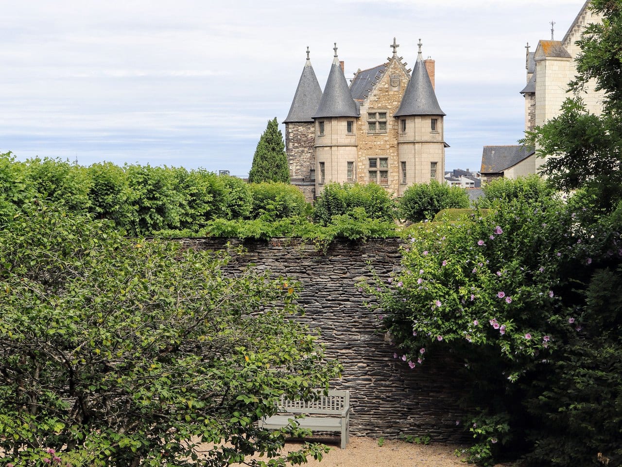 The Châtelet of the Château d'Angers from the gardens