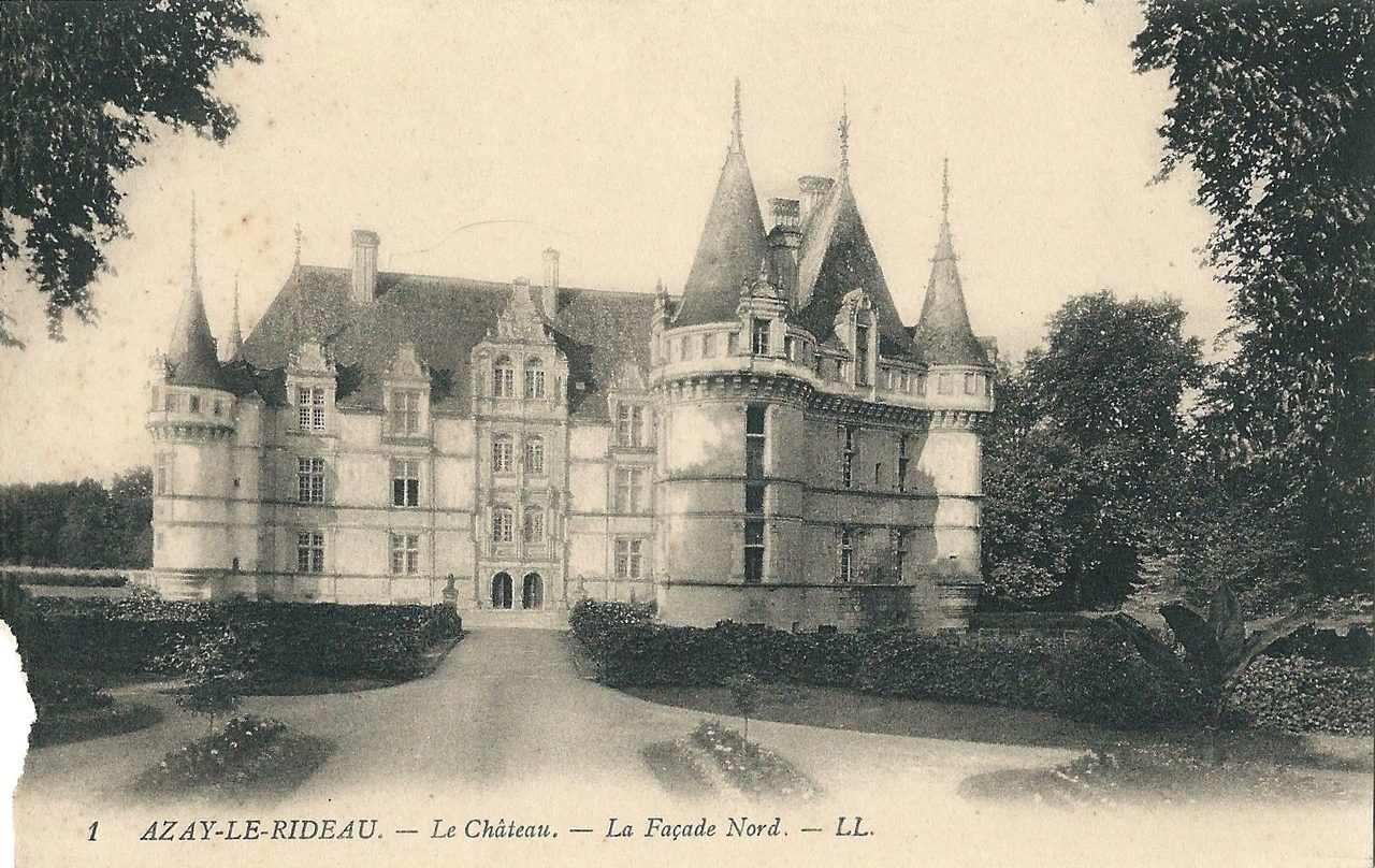 Château d'Azay-le-Rideau 10 Postcard of the north façade of Château d'Azay-le-Rideau around 1900
