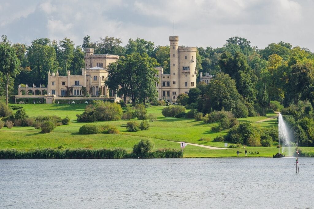 Travel Guides 1 The Garden Palaces of Potsdam