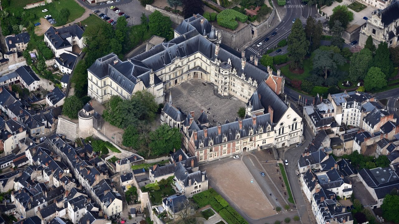 Château de Blois 2 Aerial view of Château de Blois showing its wings grouped around the central courtyard