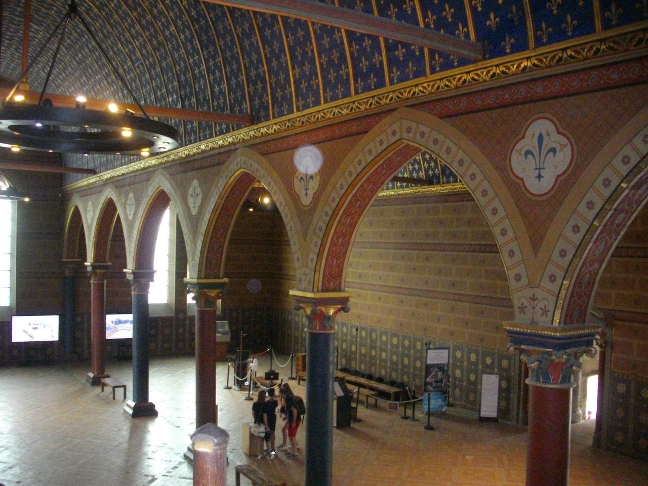 Château de Blois 3 The twin-aisled Gothic Salle des États with painted columns and fleur-de-lis vaults