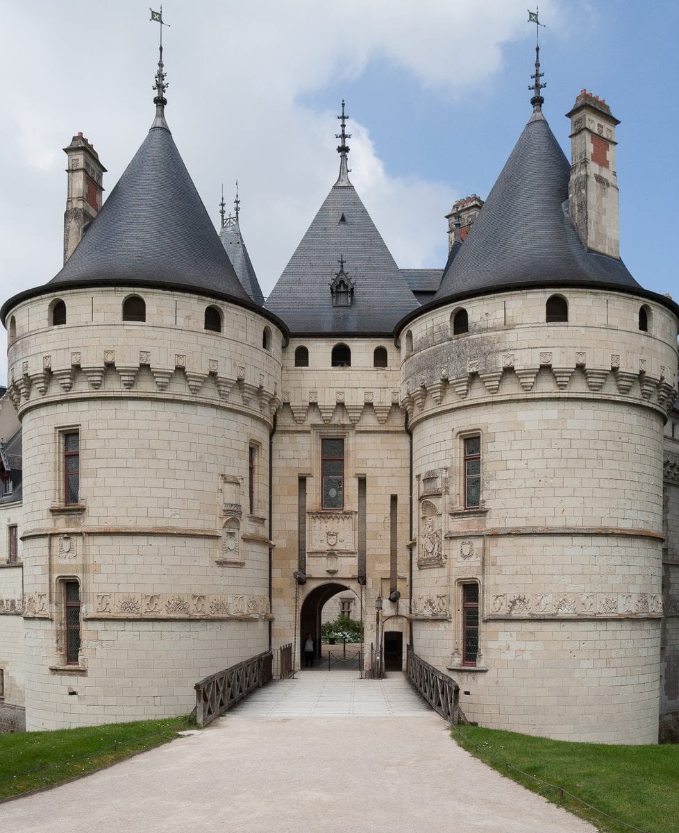 Château de Chaumont-sur-Loire 3 The two great drum towers and drawbridge at the entrance to Château de Chaumont-sur-Loire