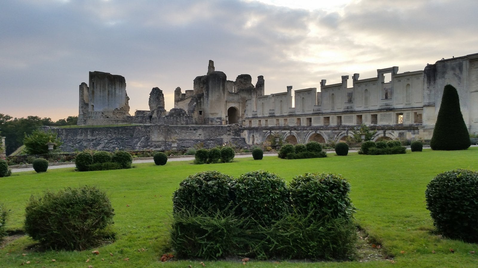 Castle Hotels Near Paris: Where You Can Actually Sleep in a Château 3 The medieval fortress ruins in the park of the Château de Fère castle hotel