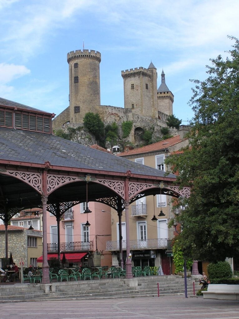 Château de Foix 5 Château de Foix above the iron market hall of Foix