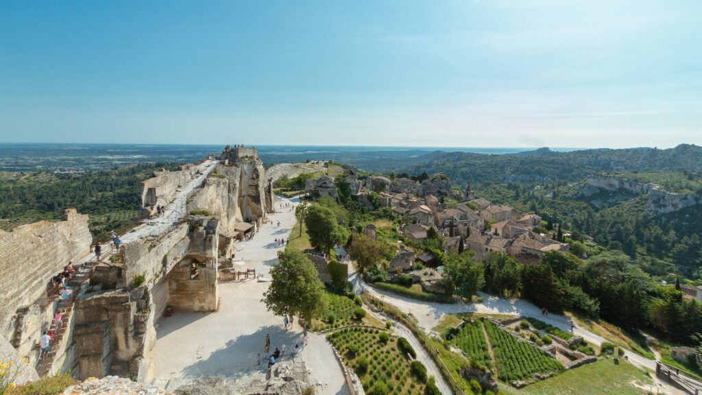 Travel Guides 5 Castles of Provence: Four Great Strongholds of the South