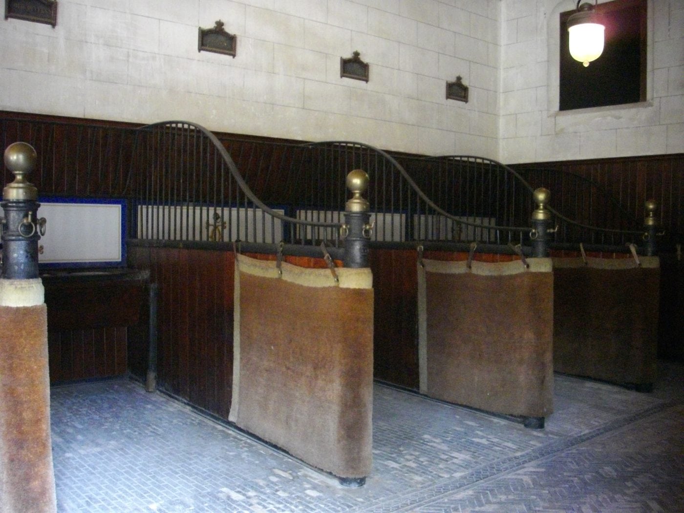 The Belle Époque stables — Fab5669, CC BY-SA 4.0 The Belle Époque stables at Château de Chaumont-sur-Loire