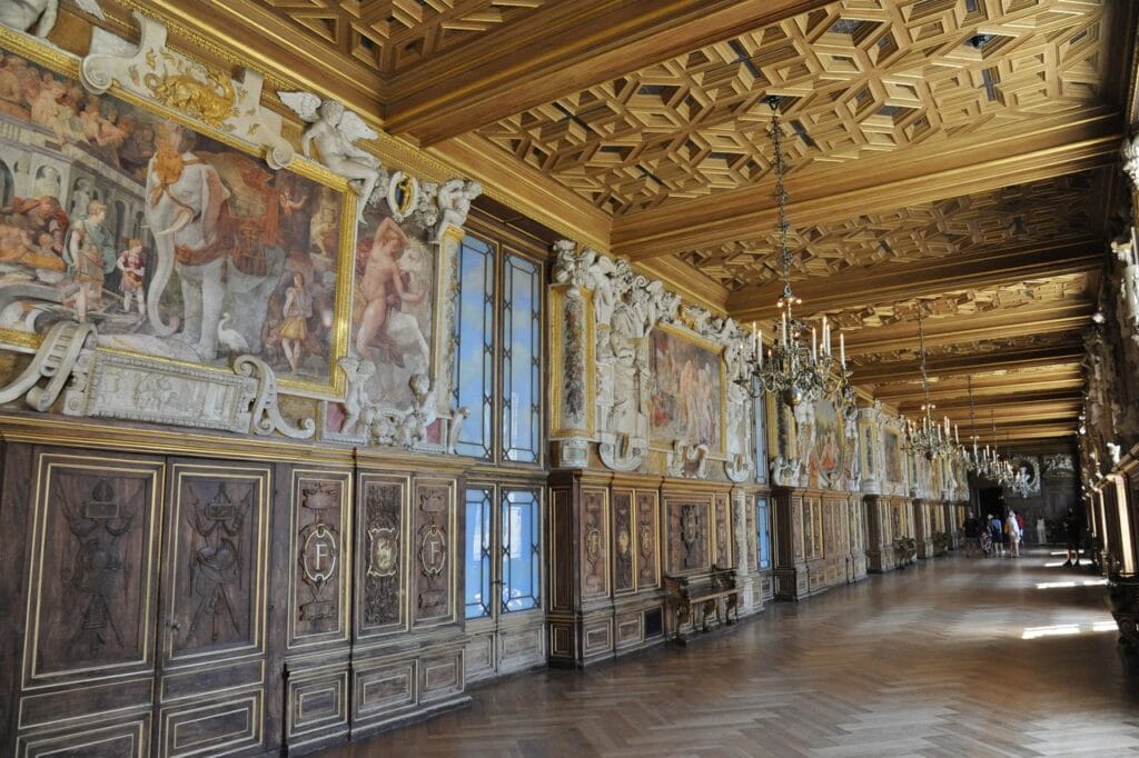 Another view of the Galerie François I at the Château de Fontainebleau