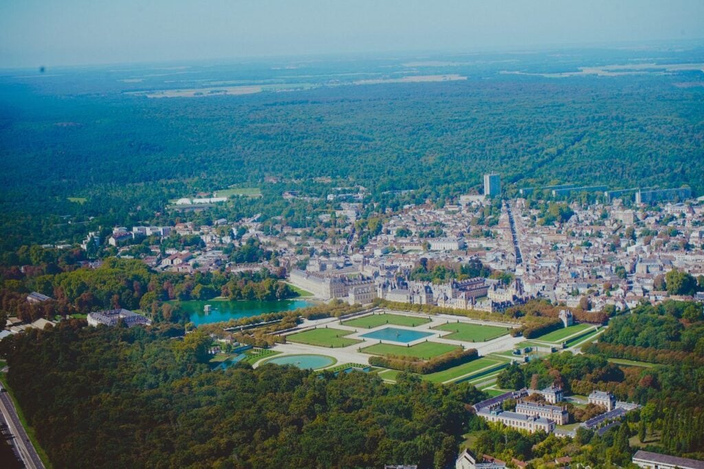 Aerial view of the Château de Fontainebleau and its gardens