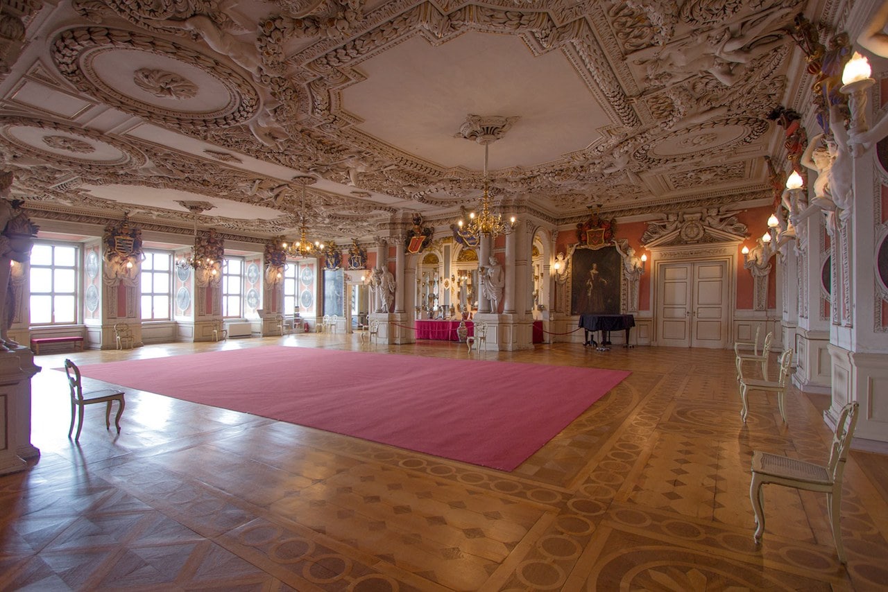 friedenstein palace festsaal