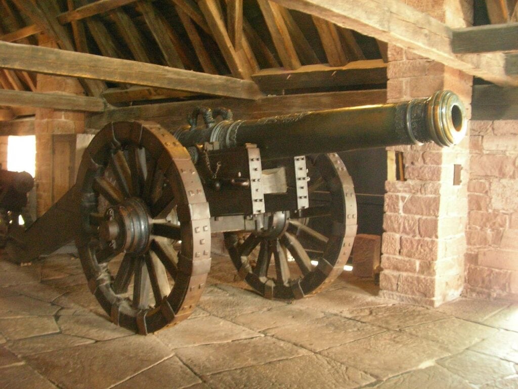 Château du Haut-Kœnigsbourg 15 A bombard in the artillery loft of the Château du Haut-Kœnigsbourg