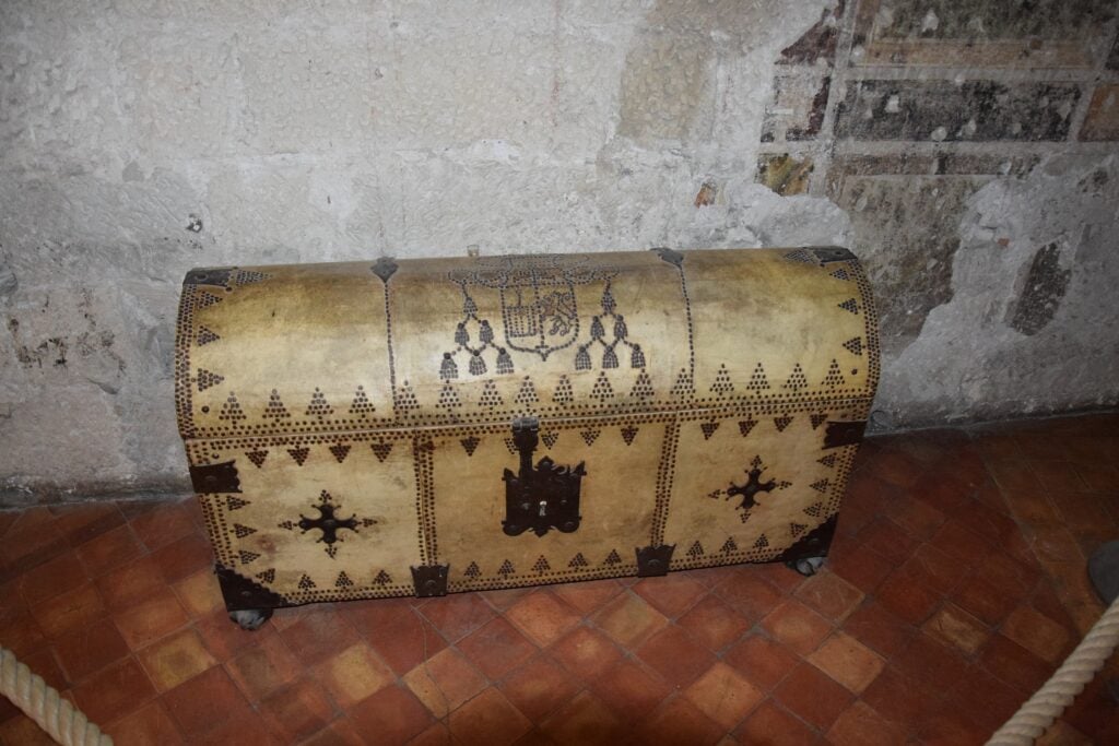 Palais des Papes 6 A decorated medieval chest displayed in the Palais des Papes