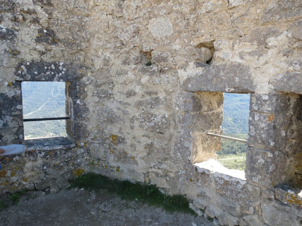 Château de Peyrepertuse 6 Interior chamber at Peyrepertuse with window openings over the valley