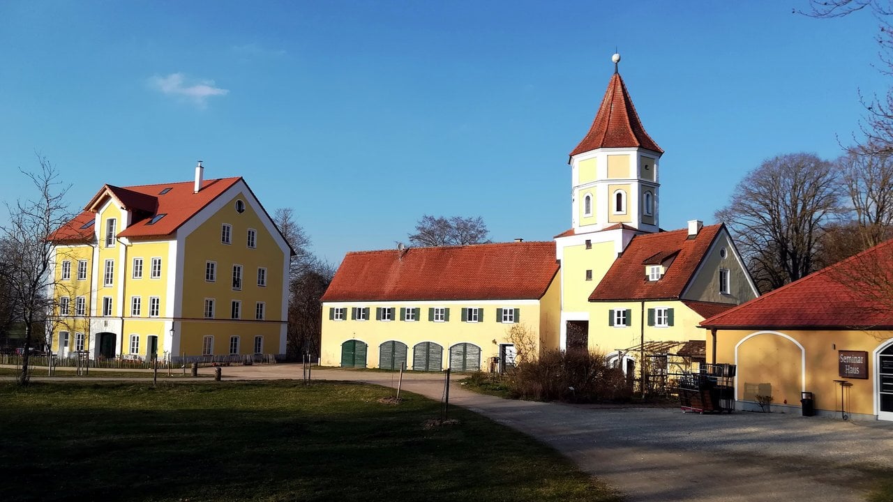 Castle Hotels in Germany: Where You Can Actually Sleep Inside the History 8 Schloss Blumenthal near Aichach, the manor, estate wing and octagonal tower of the historic Teutonic Order estate