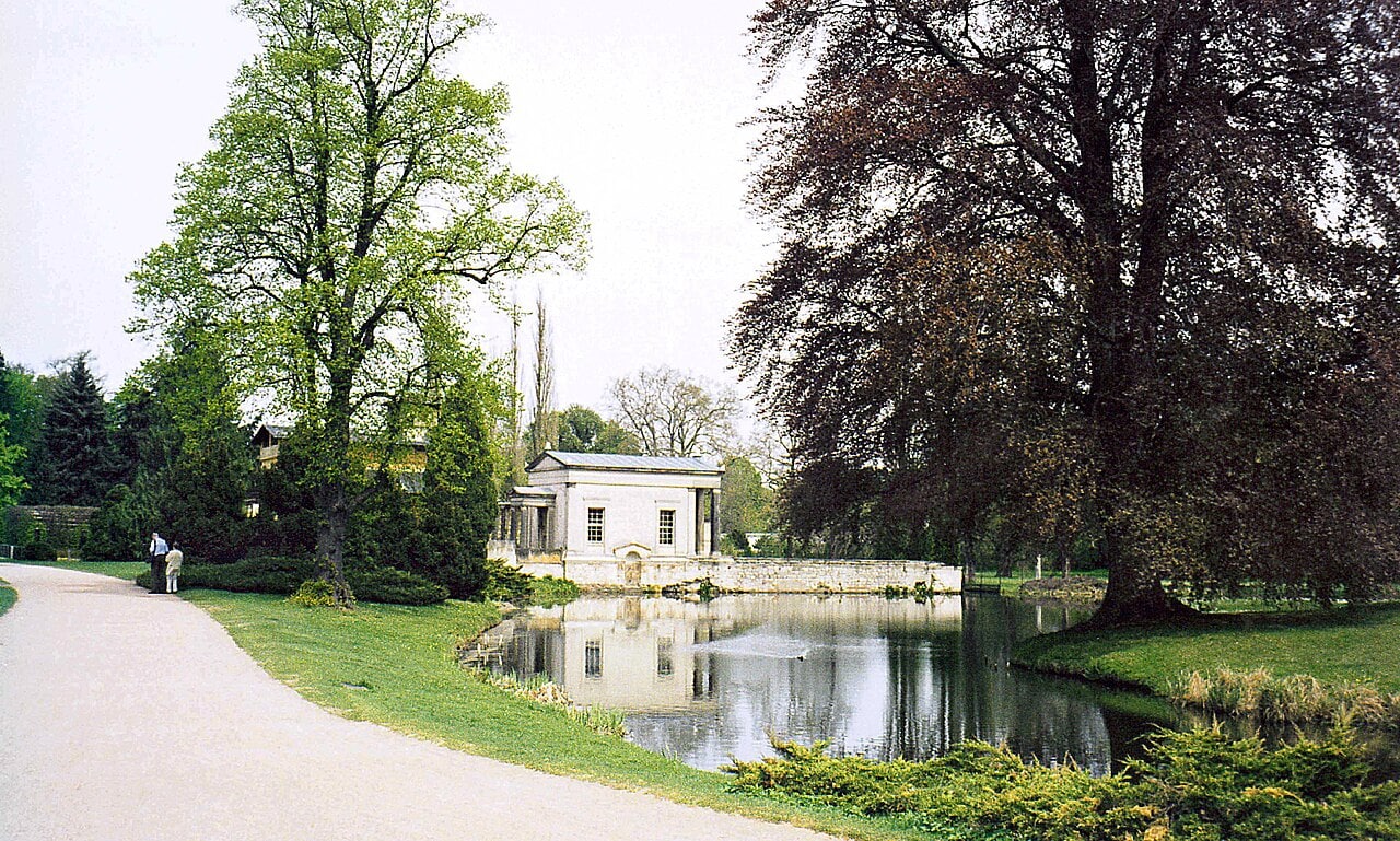 Schinkel, Persius, and the Prussian Romantic Landscape 3 The Roman Baths at Charlottenhof, a picturesque ensemble by Schinkel and Persius