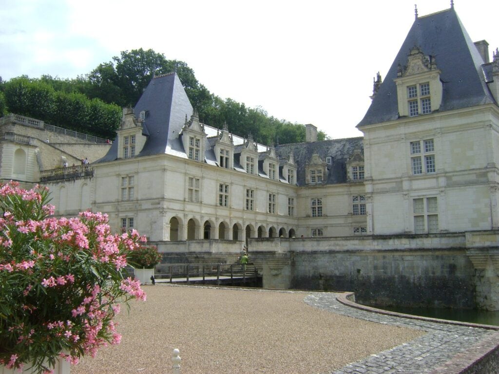 Château de Villandry 13 The château and its tower rising above Villandry's ornamental gardens
