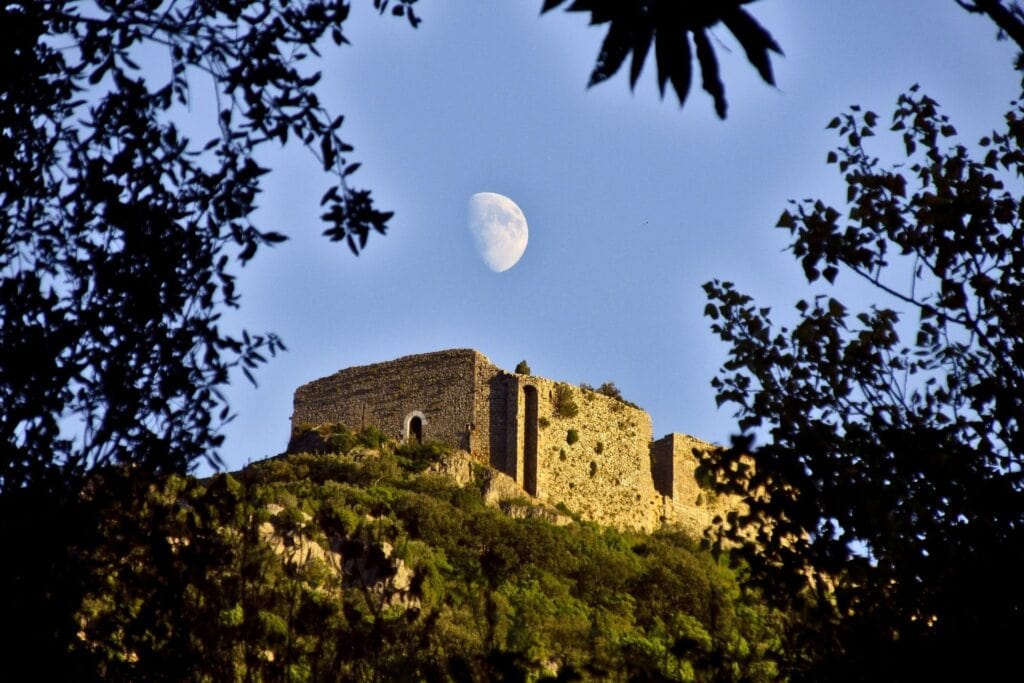 Château de Termes 5 The moon above the ruins of the Château de Termes.