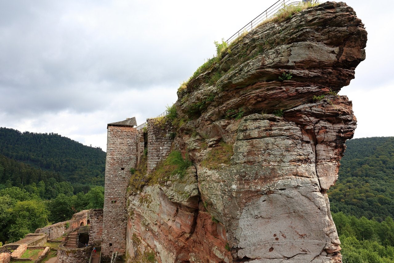 Château de Fleckenstein crowning its near-vertical sandstone cliff above the forest Château de Fleckenstein crowning its near-vertical sandstone cliff above the forest