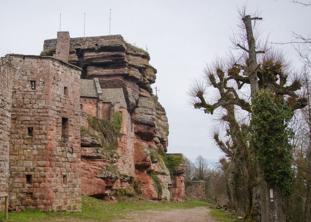 Château du Haut-Barr 6 Walls, chapel and summit rock of Château du Haut-Barr from the path along the foot of the castle