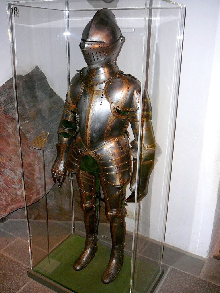 A German tournament harness in a display case at Burg Eltz