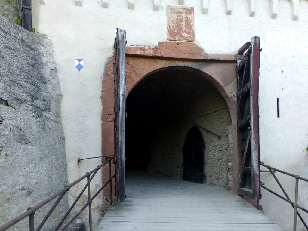 The Castle Gatehouse: Portcullis, Drawbridge & Barbican 3 The drawbridge gate of Marksburg above the Rhine