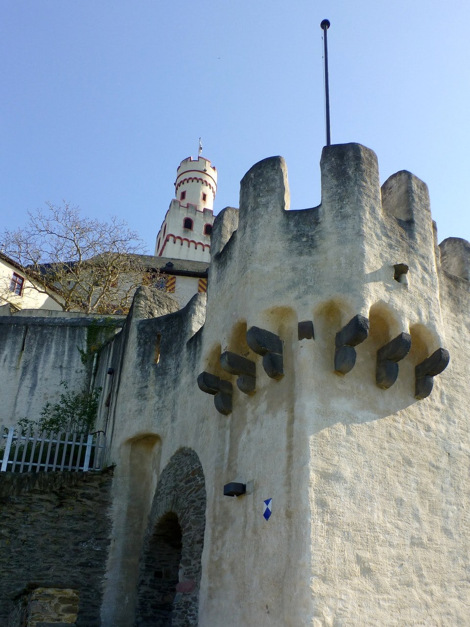 The Fuchstor at Marksburg with its corbelled gate tower and the Bergfried behind