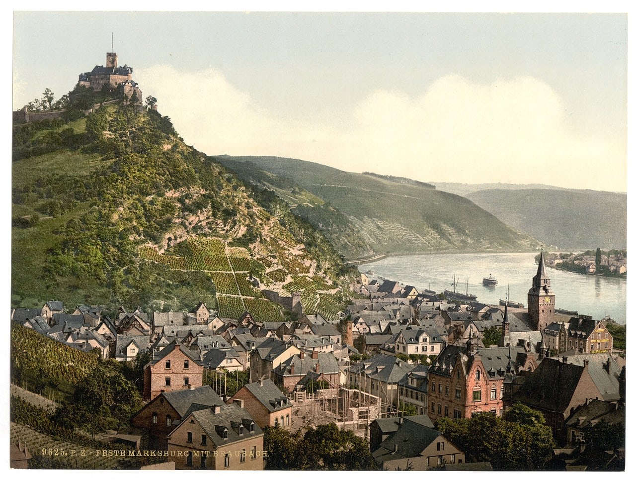 Photochrom print of the 1890s showing Marksburg above the roofs of Braubach