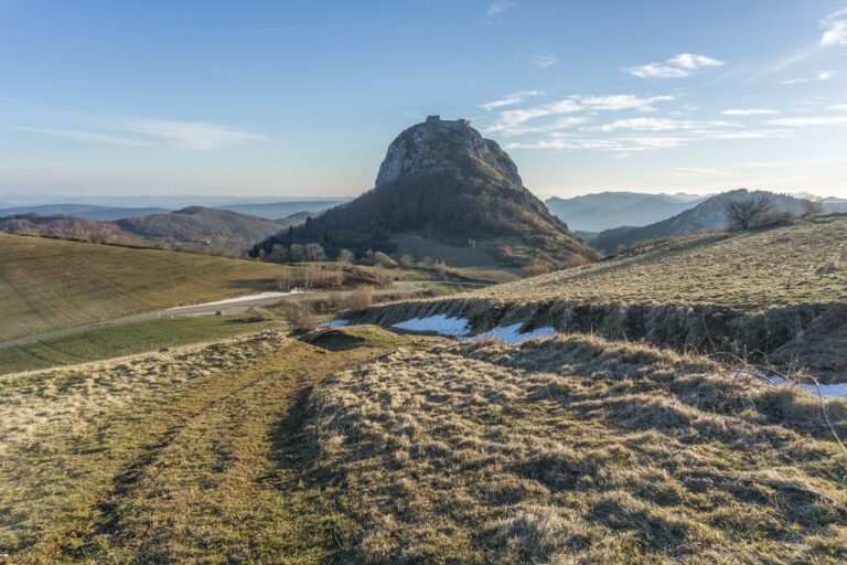 The Cathar Castles: Faith, Refuge, and the Fall of Languedoc 2 Château de Montségur on the summit of its pog above the Ariège Pyrenees