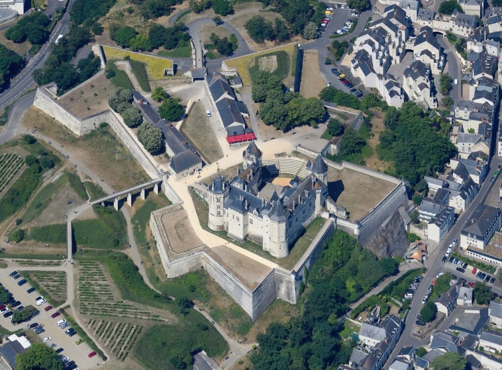 Château de Saumur 4 Château de Saumur on its promontory, from the east