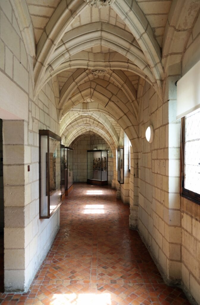 Château de Saumur 7 A vaulted museum gallery in Château de Saumur