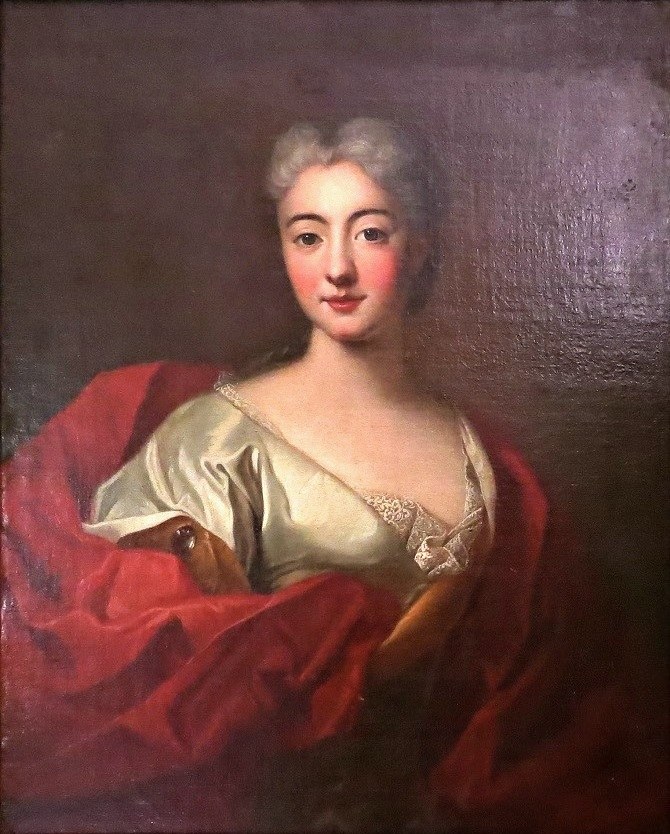 An 18th-century portrait in the Château de Saumur museum An 18th-century portrait in the Château de Saumur museum
