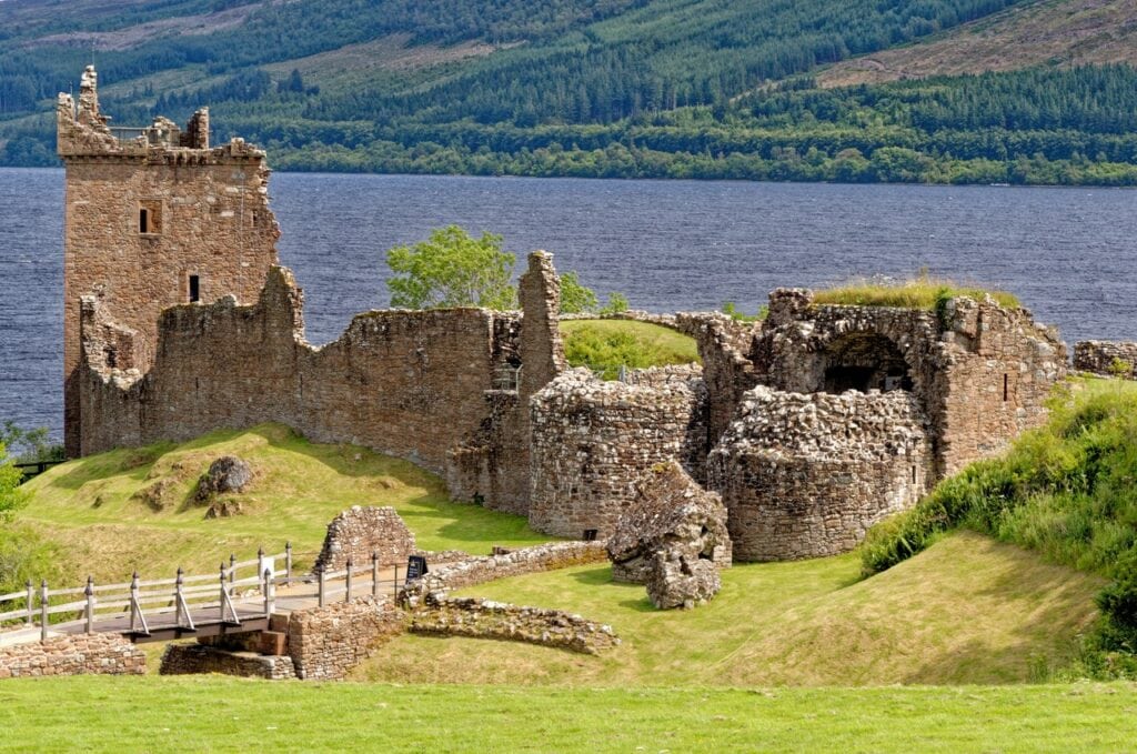 Urquhart Castle 3 The Grant Tower and curtain wall above Loch Ness