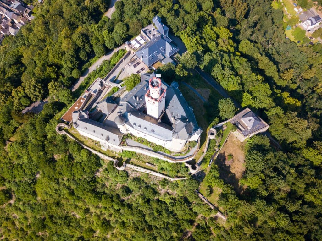 History & Architecture 2 Types of Castles
